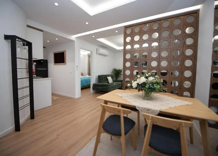 Apartment Asinara Guatanamo Belmarsh *