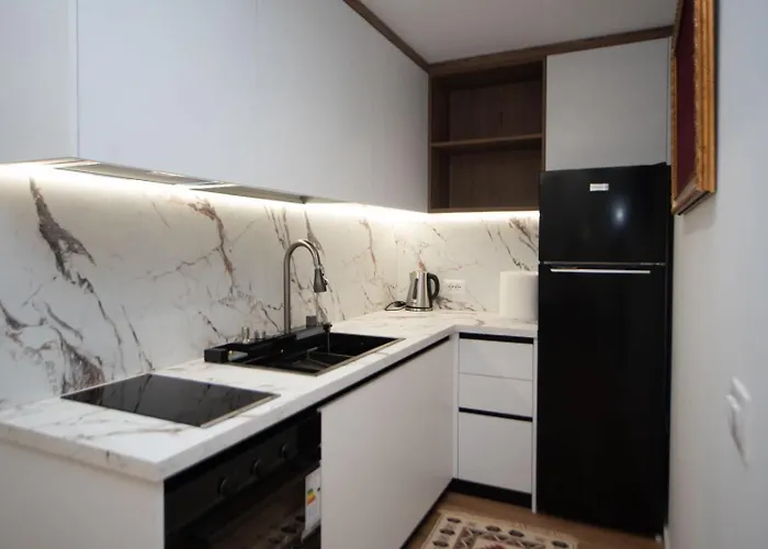 Asinara Guatanamo Belmarsh Apartment Durres