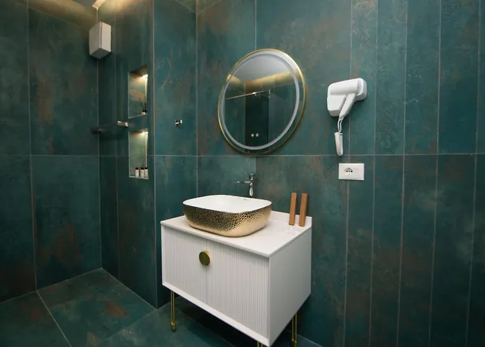 Asinara Guatanamo Belmarsh Apartment *