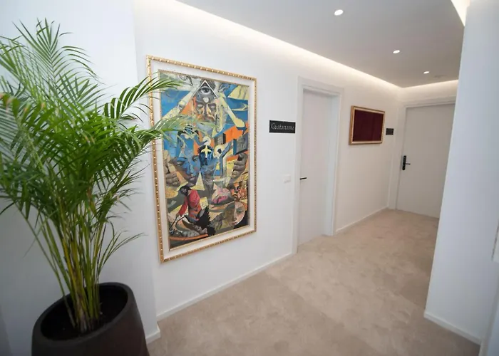 Asinara Guatanamo Belmarsh * Durres