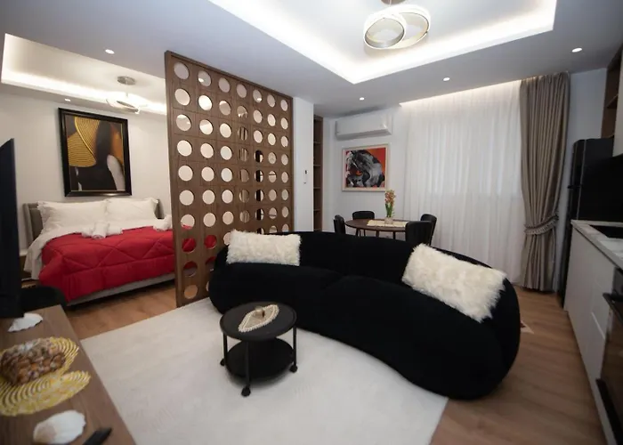 Asinara Guatanamo Belmarsh Apartment Durres