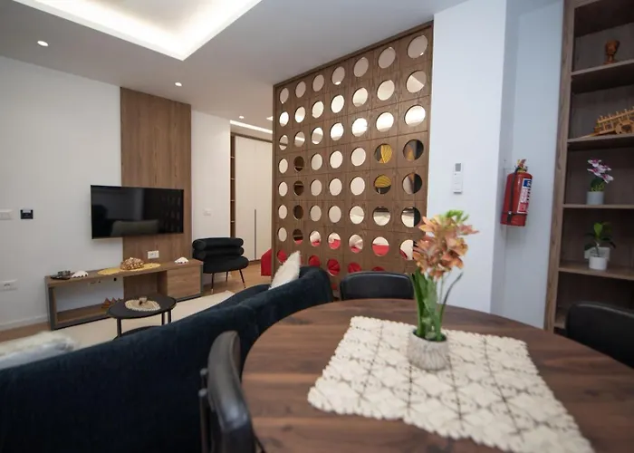 Apartment Asinara Guatanamo Belmarsh *