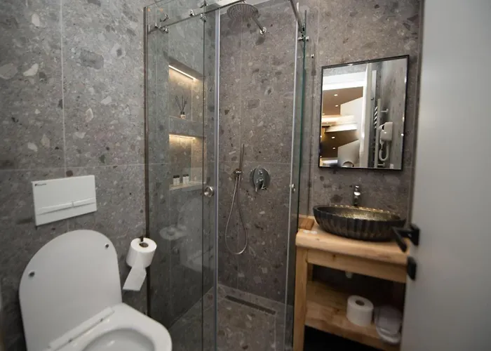 Asinara Guatanamo Belmarsh *