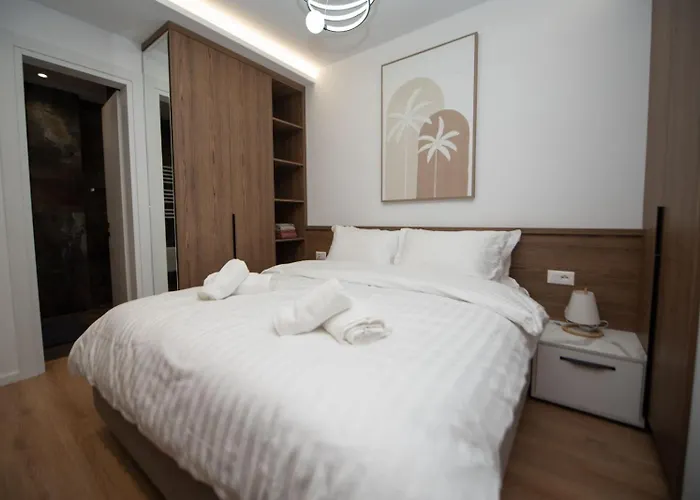 Asinara Guatanamo Belmarsh Apartment