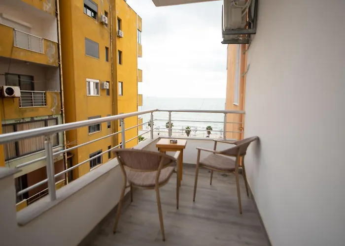Apartment Asinara Guatanamo Belmarsh *